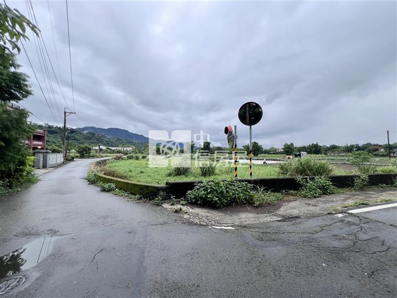 大溪內柵雙面臨路可分割農地房屋室內格局與周邊環境