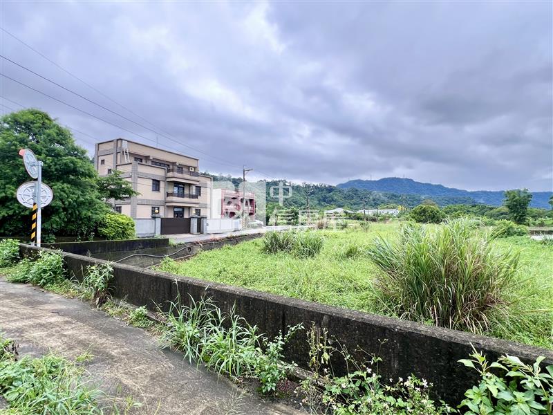 大溪內柵雙面臨路可分割農地房屋室內格局與周邊環境