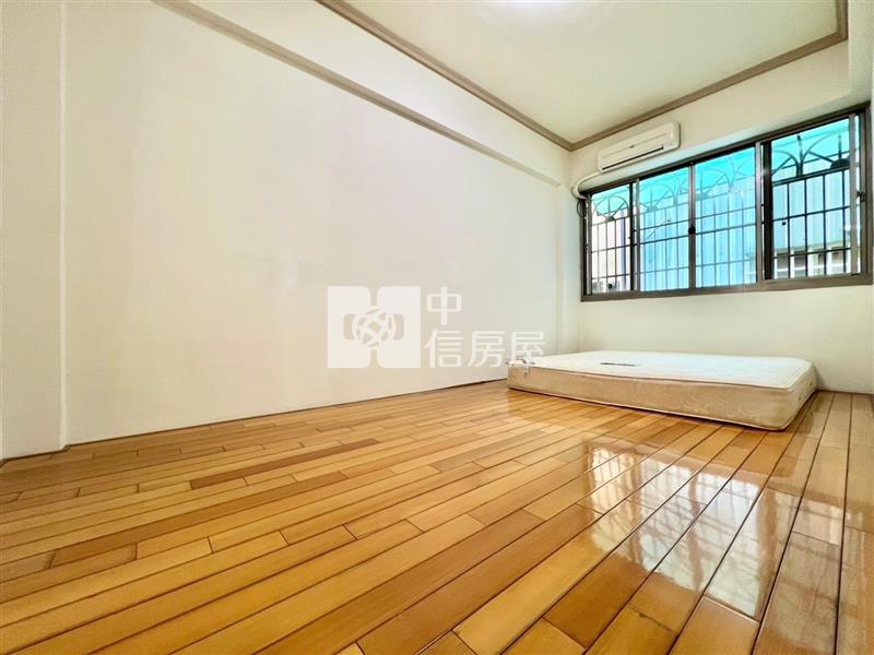 南京路車庫別墅房屋室內格局與周邊環境
