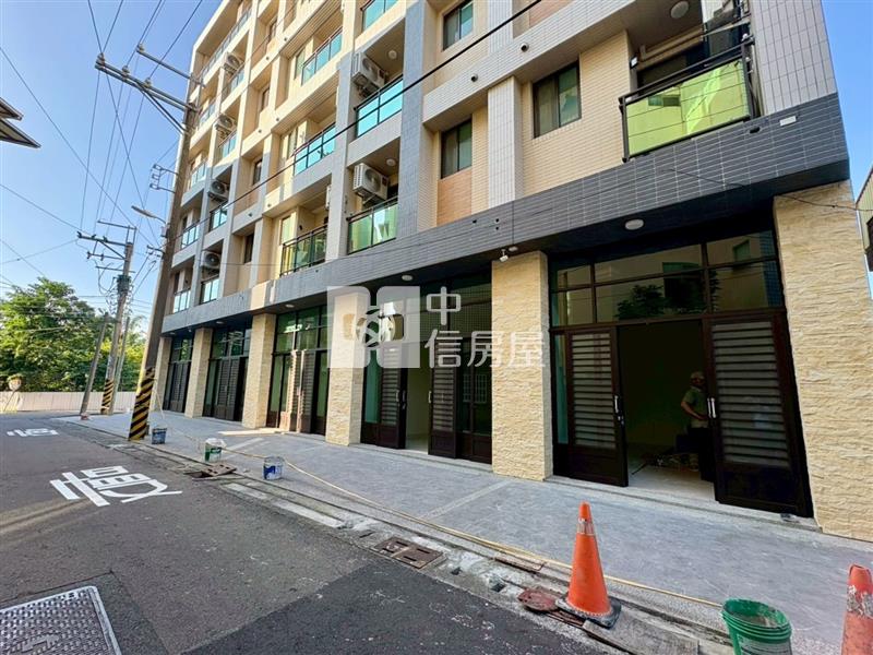 后科美光旁|滿租電梯透套+雙店面C房屋室內格局與周邊環境