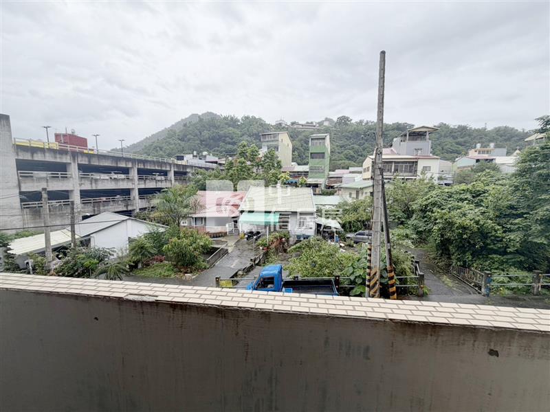 南投福容徠旅旁透天四房房屋室內格局與周邊環境