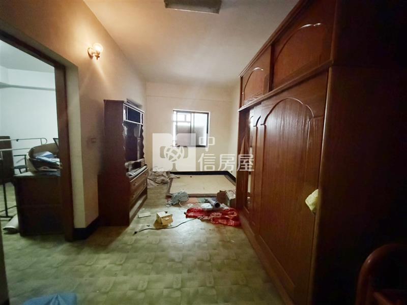 南投福容徠旅旁透天四房房屋室內格局與周邊環境