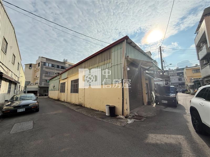 太平長安路大地坪臨路角地房屋室內格局與周邊環境