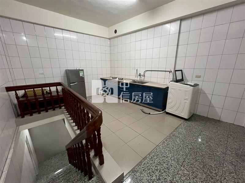 斗六中華路賺錢店住房屋室內格局與周邊環境