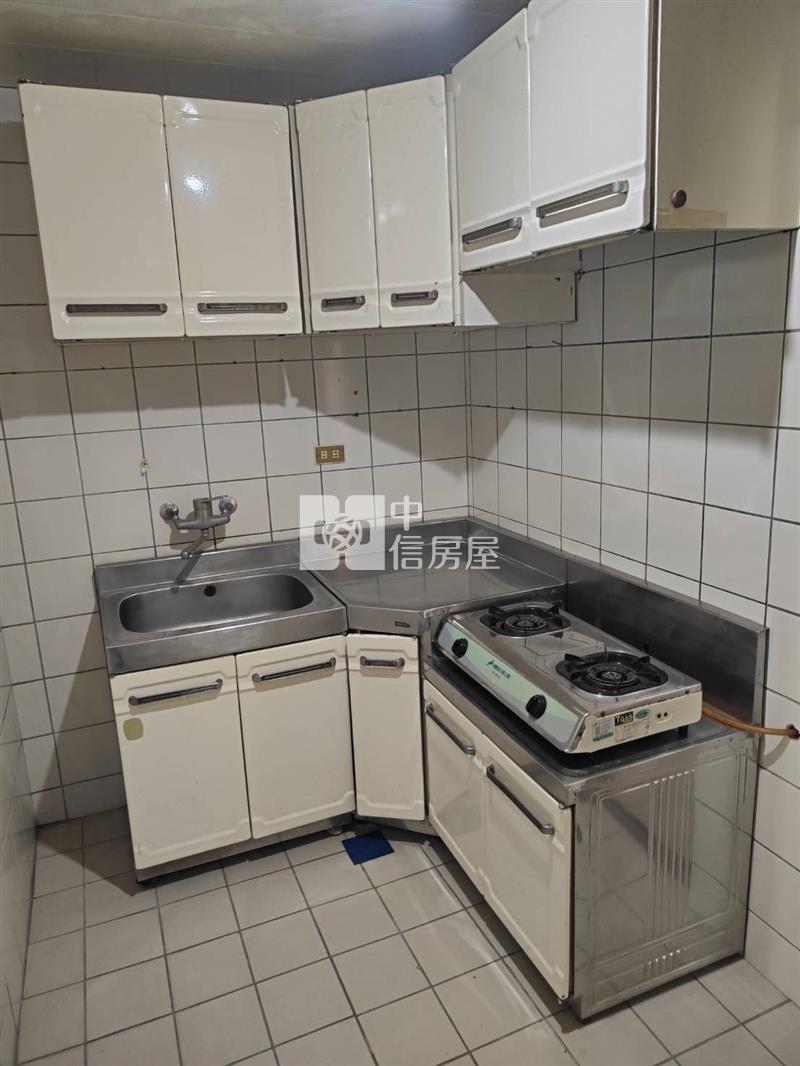 正中壢市中心1樓+2樓房屋室內格局與周邊環境