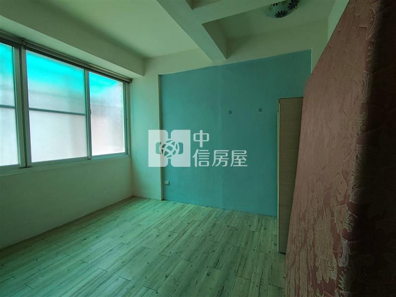 成功路近火車站店住收租透天房屋室內格局與周邊環境