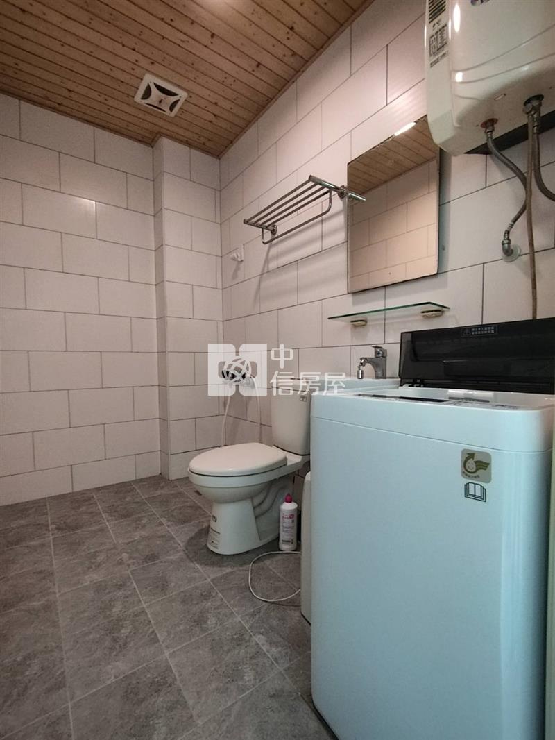成功路近火車站店住收租透天房屋室內格局與周邊環境