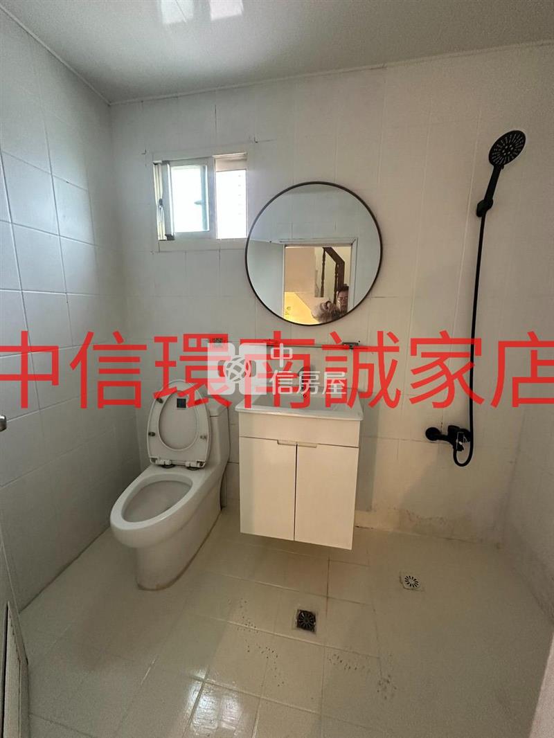 近青埔邊間透天房屋室內格局與周邊環境