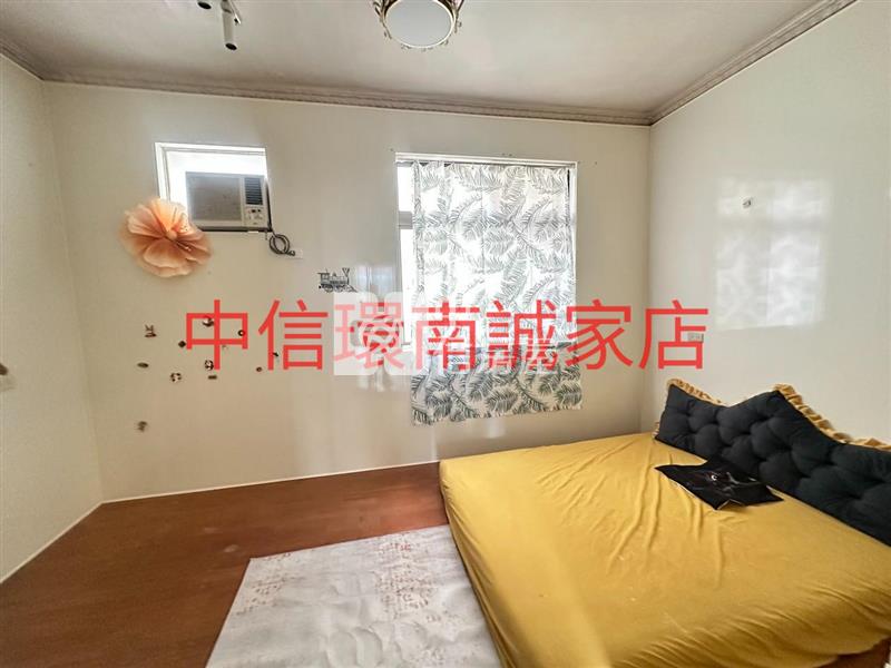 近青埔邊間透天房屋室內格局與周邊環境