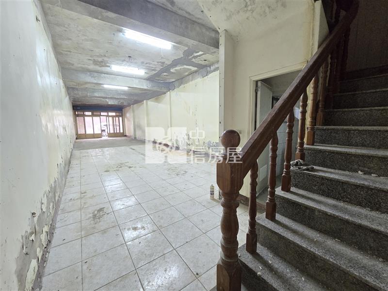 中央大學大地坪透天房屋室內格局與周邊環境