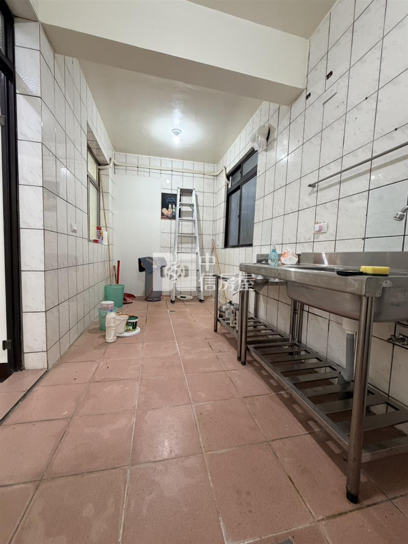 宋屋國小、聯新醫院 低樓層美兩房房屋室內格局與周邊環境