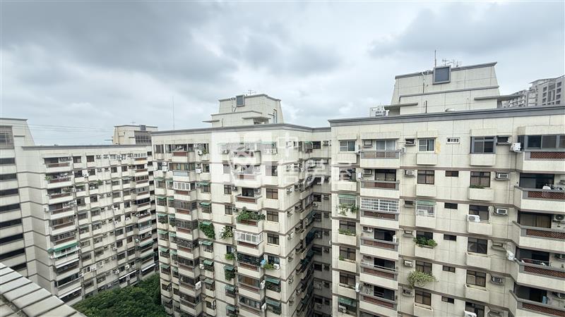 國安國宅低總價三房房屋室內格局與周邊環境