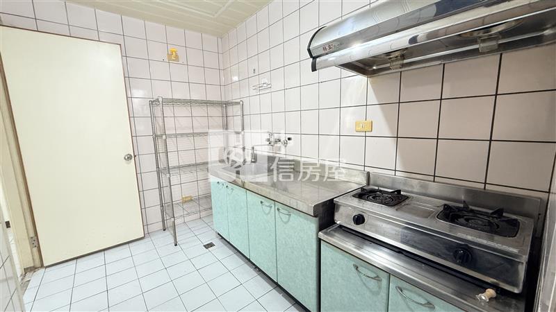 國安國宅低總價三房房屋室內格局與周邊環境