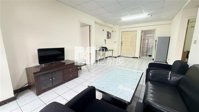 國安國宅低總價三房房屋室內格局與周邊環境