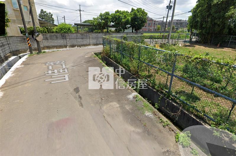 近青埔市區甲建房屋室內格局與周邊環境