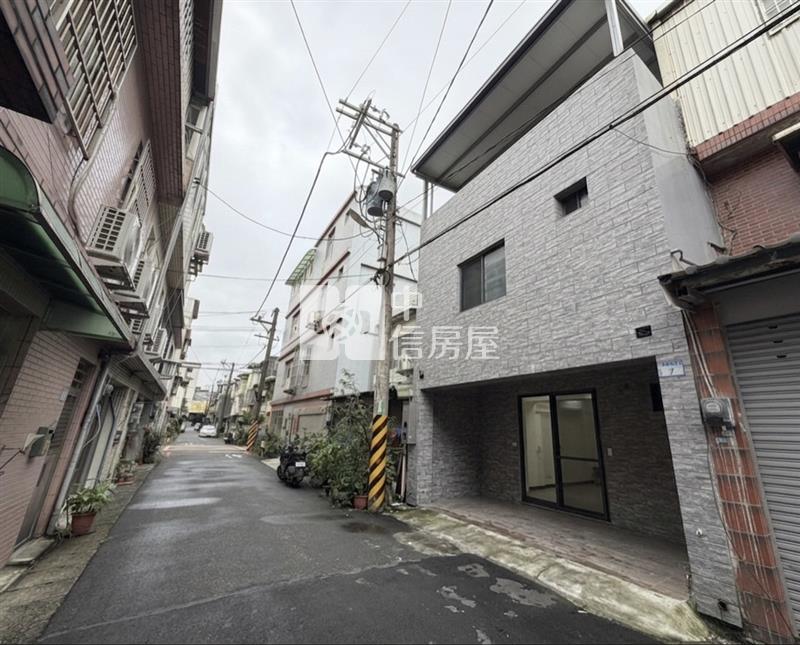 平鎮近66整新美透天房屋室內格局與周邊環境
