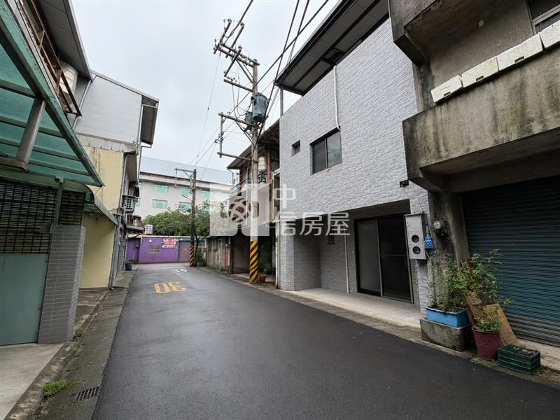 平鎮近66活巷整新美透天房屋室內格局與周邊環境