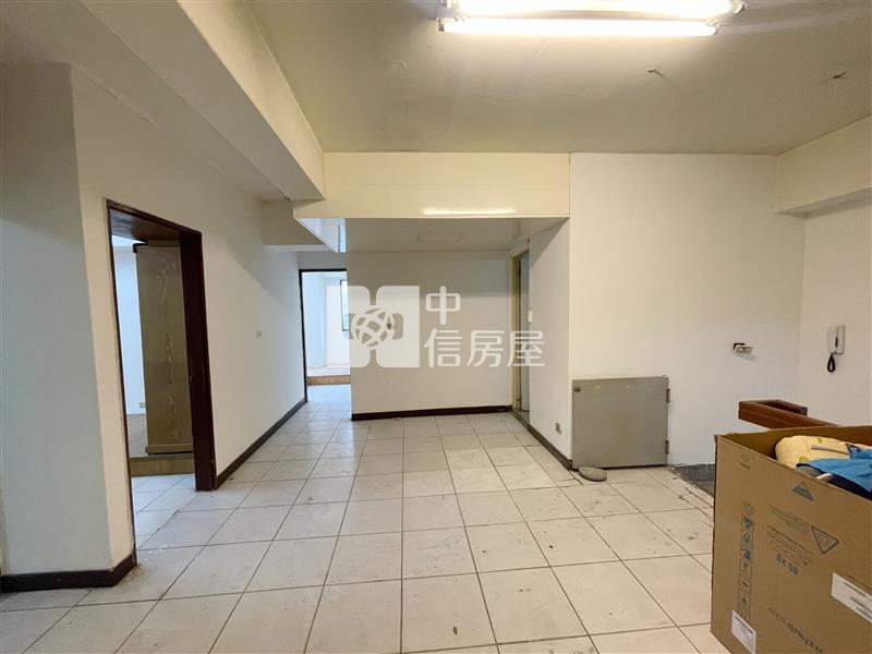 旅順路角店+車位房屋室內格局與周邊環境
