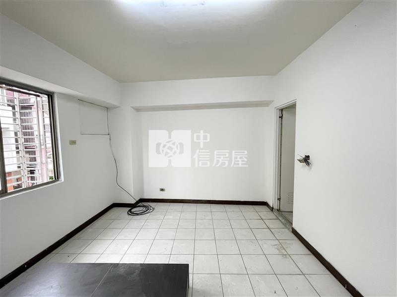 旅順路角店+車位房屋室內格局與周邊環境