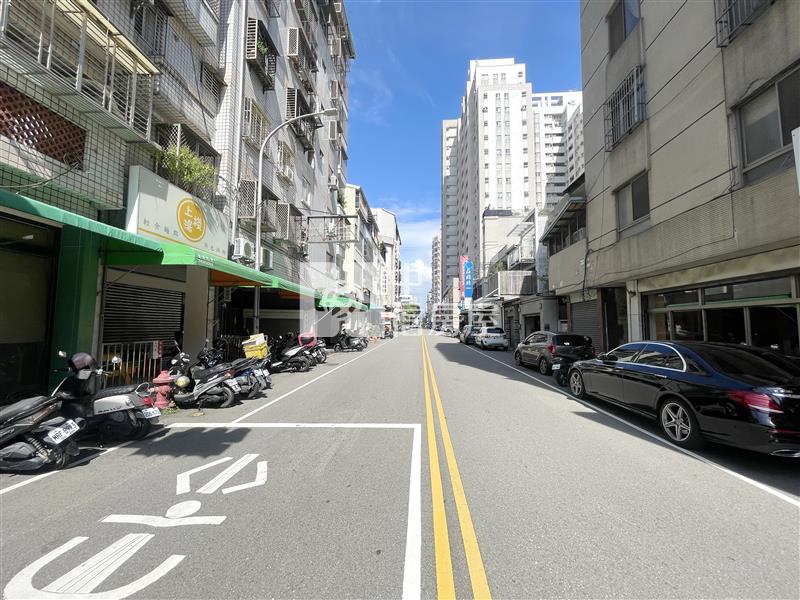 旅順路角店+車位房屋室內格局與周邊環境