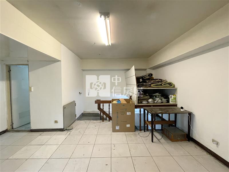 旅順路角店+車位房屋室內格局與周邊環境