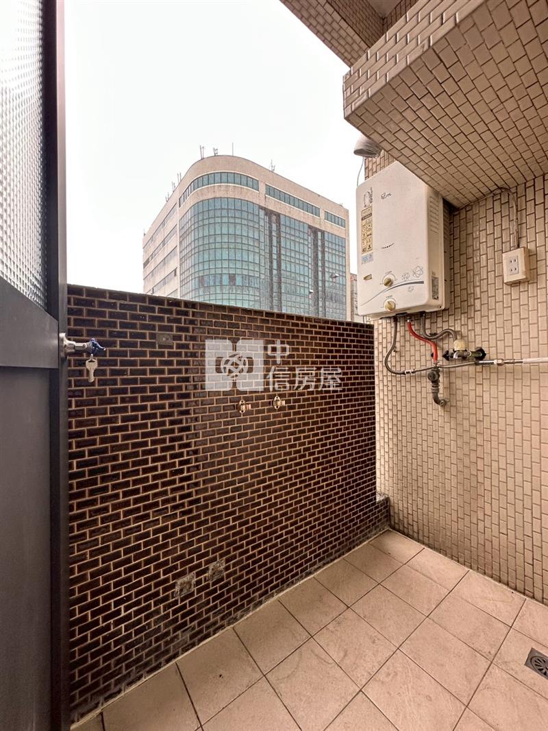 台中科大兩房兩衛免整理美廈房屋室內格局與周邊環境