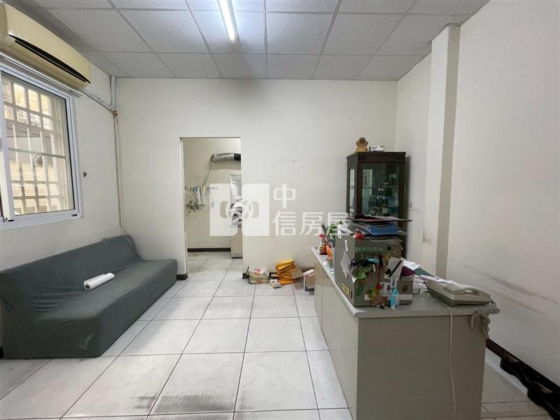南京東街三角窗店住房屋室內格局與周邊環境