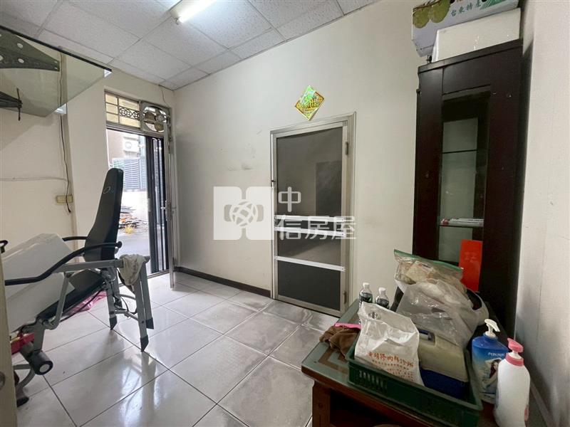 南京東街三角窗店住房屋室內格局與周邊環境