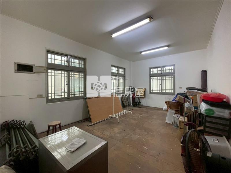 南京東街三角窗店住房屋室內格局與周邊環境