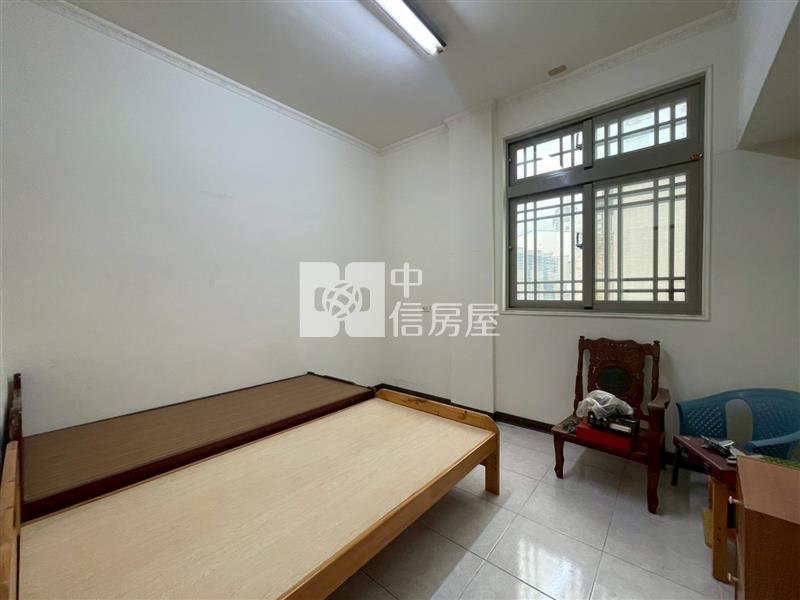南京東街三角窗店住房屋室內格局與周邊環境