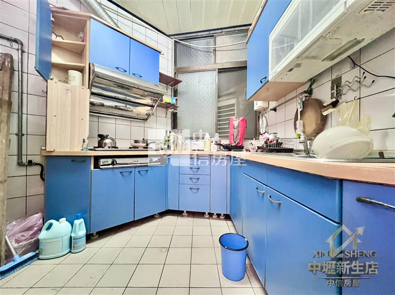 平鎮振興西路商圈旁10米路1-2樓店住房屋室內格局與周邊環境