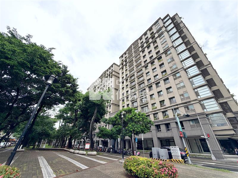 惠宇世紀願景四房車位房屋室內格局與周邊環境
