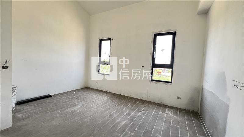 屏東土地"內埔全新合法農舍(2)"房屋室內格局與周邊環境