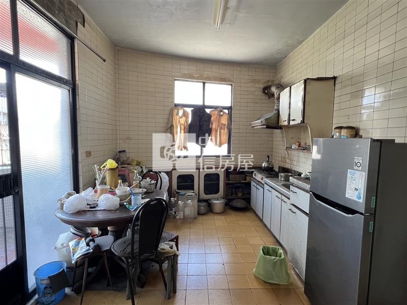 苓雅低總邊間3房房屋室內格局與周邊環境