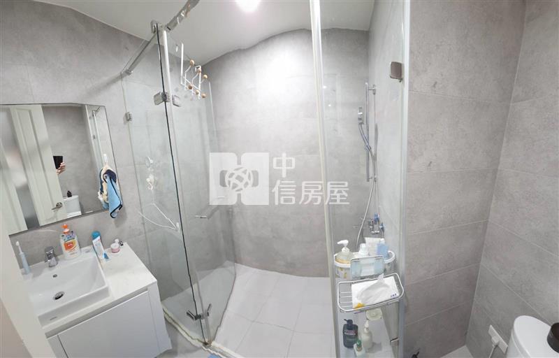 新悅城高樓層四房平車房屋室內格局與周邊環境