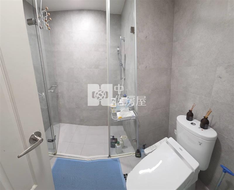 新悅城高樓層四房平車房屋室內格局與周邊環境
