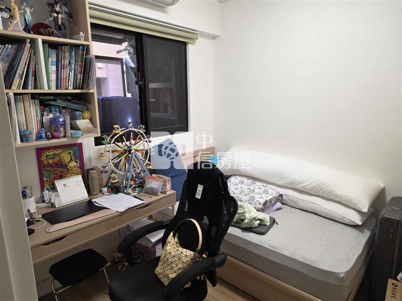 新悅城高樓層四房平車房屋室內格局與周邊環境