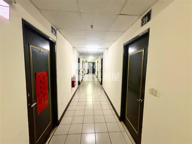 (龍族儷園)中興大學旁採光好獨洗曬套房房屋室內格局與周邊環境