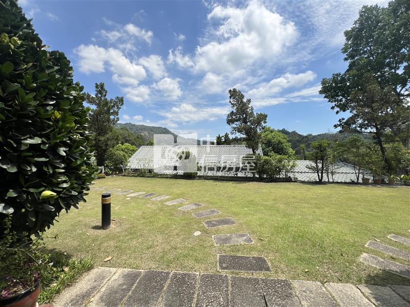 屏東房屋-坡頂的風景-旗山合法山景木屋房屋室內格局與周邊環境