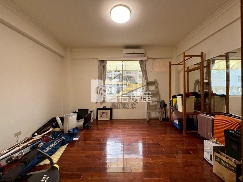 【星鑽】專委🌟人見人愛仁愛黃金透店房屋室內格局與周邊環境