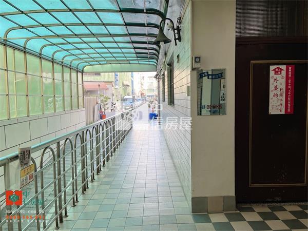 友愛商圈全新裝潢套房房屋室內格局與周邊環境