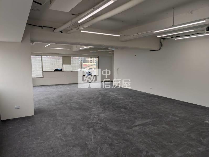 捷運南屯站旁商辦房屋室內格局與周邊環境