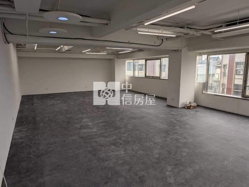 捷運南屯站旁商辦房屋室內格局與周邊環境