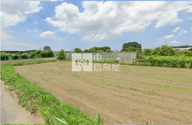 仁德虎山臨路持分73坪必賣農業區房屋室內格局與周邊環境
