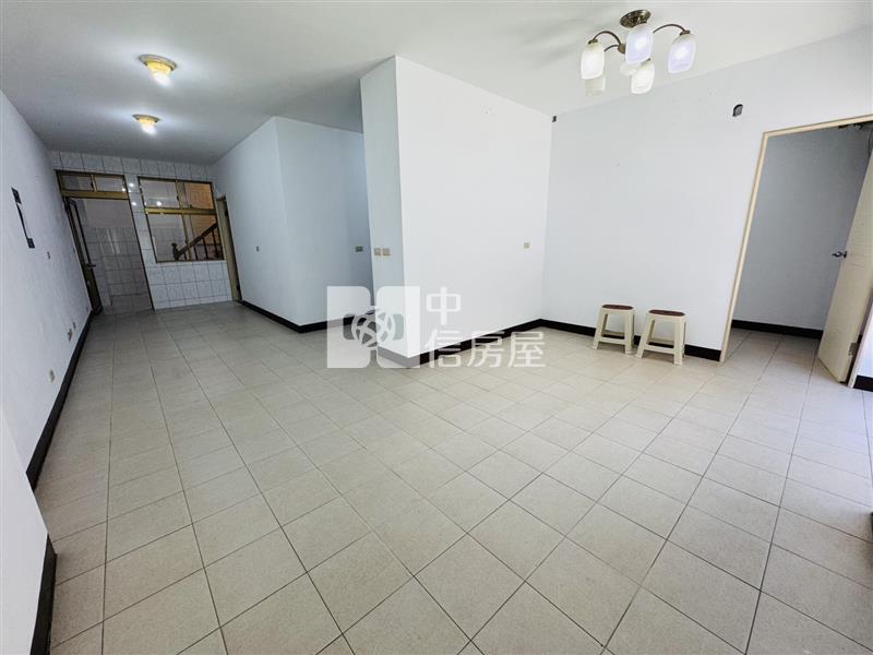 海華店住辦1+2樓|近SOGO房屋室內格局與周邊環境