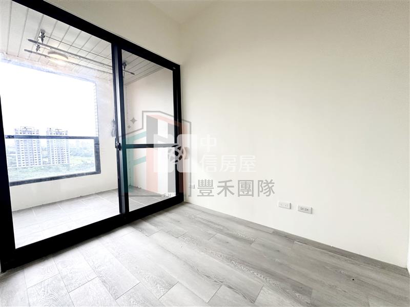 【豐禾】 客運園區景觀2+1房車房屋室內格局與周邊環境