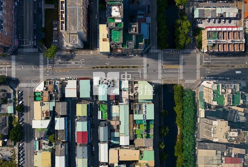 正國光路稀有百坪透店房屋室內格局與周邊環境