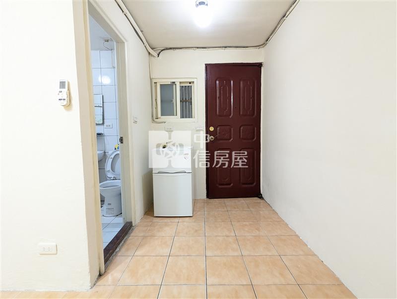 桃園低樓層-公寓價格美套房房屋室內格局與周邊環境