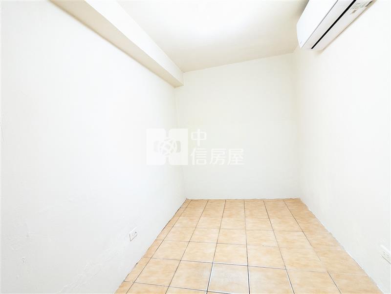 桃園低樓層-公寓價格美套房房屋室內格局與周邊環境