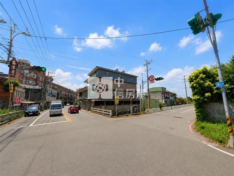 獨家★八米路旁★大面寬千坪農地房屋室內格局與周邊環境